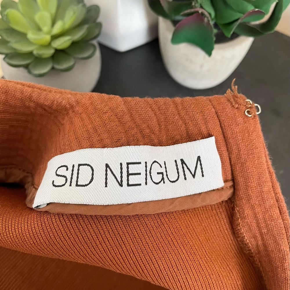 Sid Neigum Rust Top